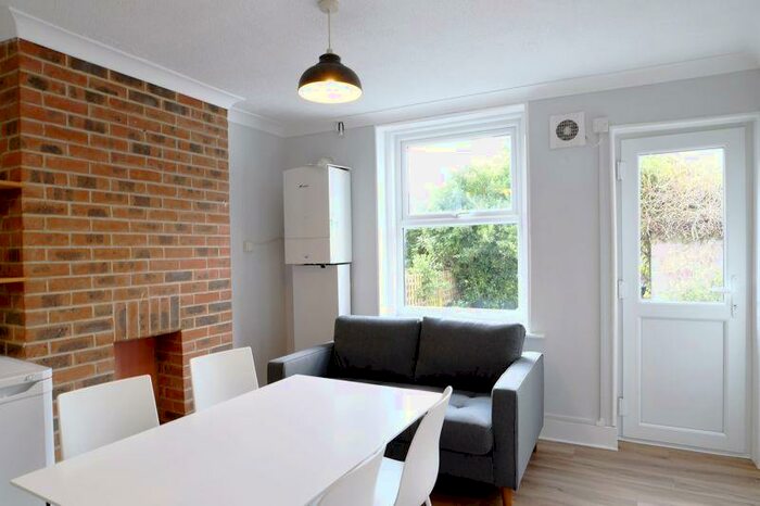 4 Bedroom Terraced House To Rent In Washington Street, Brighton, BN2