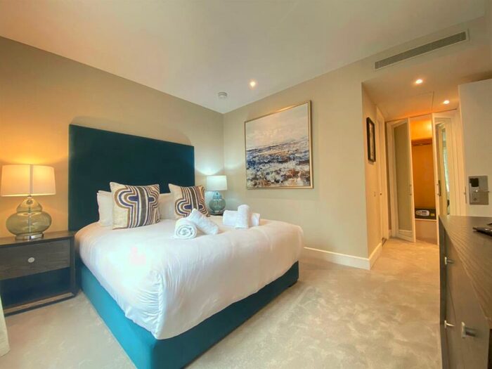 2 Bedroom Apartment To Rent In Westferry Circus, E14