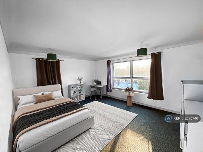 3 Bedroom Flat To Rent In Britten Close, Colchester, CO4