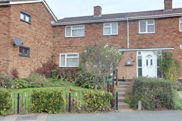 3 Bedroom Terraced House For Sale In Chertsey Rise, Stevenage, Hertfordshire, SG2