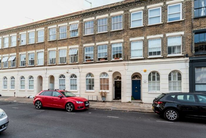 1 Bedroom Flat To Rent In Wadeson Street, Bethnal Green, E2