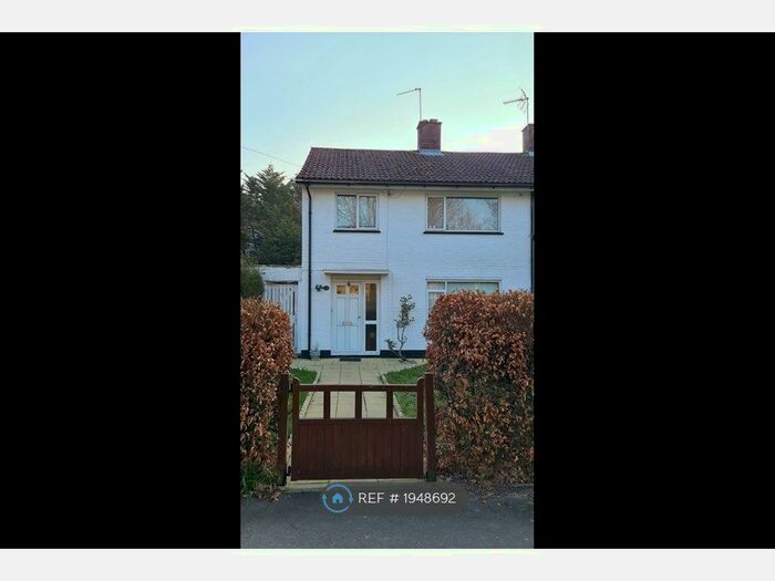 3 Bedroom Semi-Detached House To Rent In The Birches, Crawley, RH10