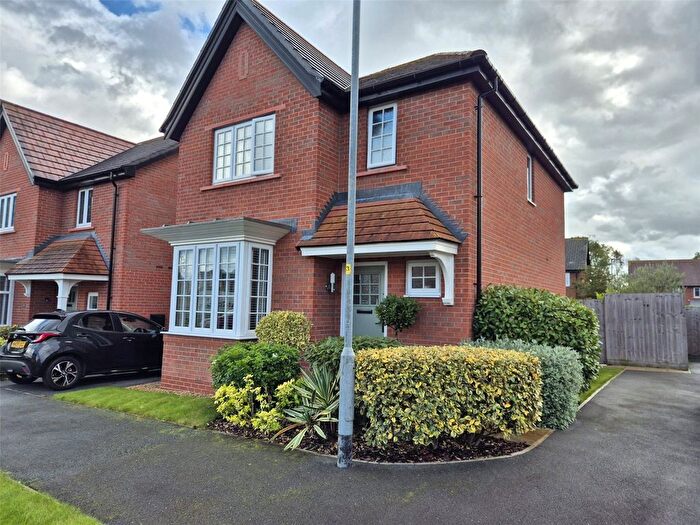 3 Bedroom Detached House For Sale In Winscar Close, Great Sankey, Warrington, Cheshire, WA5
