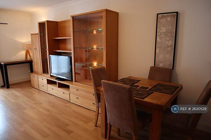 1 Bedroom Flat To Rent In Limehouse, London, E14