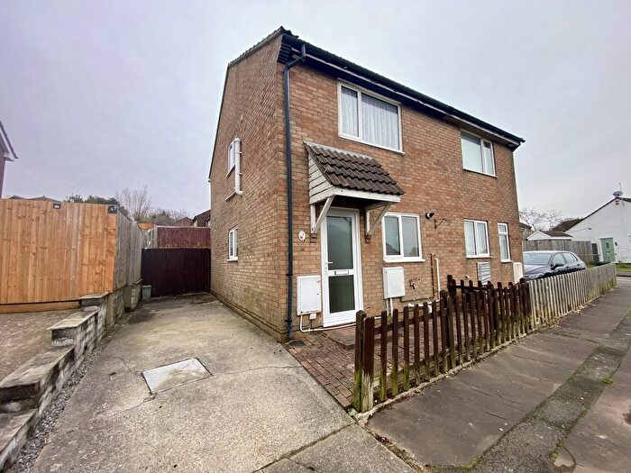 2 Bedroom Semi Detached House For Sale In Ffordd Y Mynydd, Birchgrove, Swansea, City And County Of Swansea., SA7
