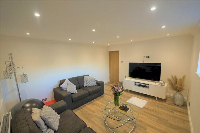 2 Bedroom Flat To Rent In Canterbury Court, Crow Green Road, Brentwood, CM15
