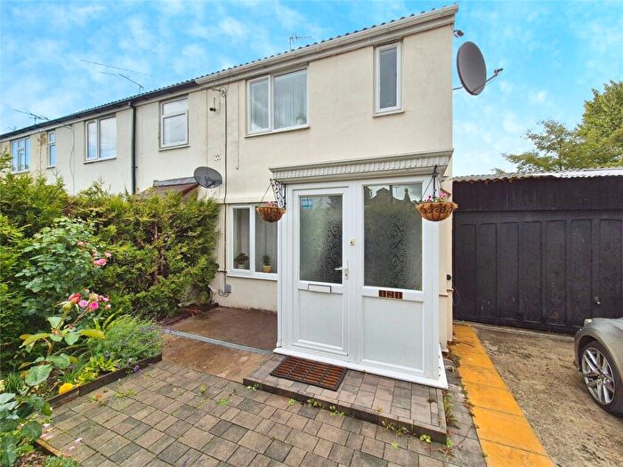 2 Bedroom End Of Terrace House For Sale In Thackeray Street, Sinfin, Derby, DE24