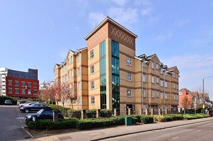 2 Bedroom Flat To Rent In Sheepcote Road, Harrow, HA1