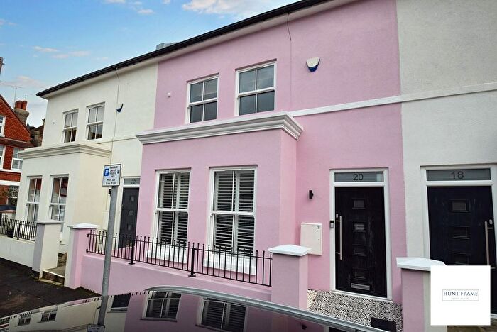 3 Bedroom Terraced House For Sale In Calverley Road, Eastbourne, BN21