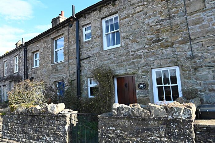 2 Bedroom Cottage For Sale In Beckstones, Gayle, Hawes, DL8