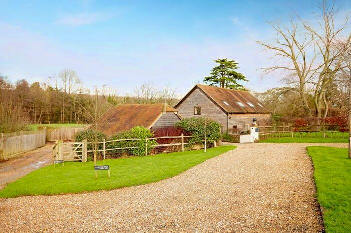 5 Bedroom Barn Conversion To Rent In Spout Lane, Brenchley, TN12