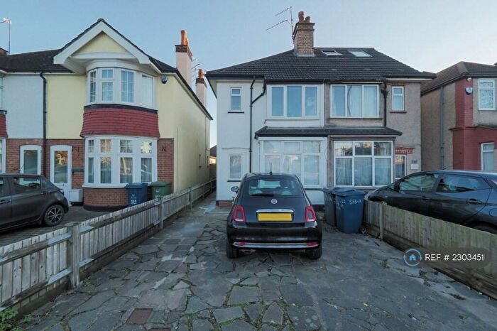 2 Bedroom Maisonette To Rent In Pinner Road, Pinner, HA5
