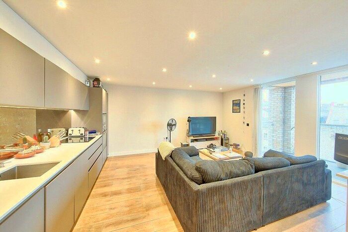 1 Bedroom Apartment To Rent In The Castle, SW11