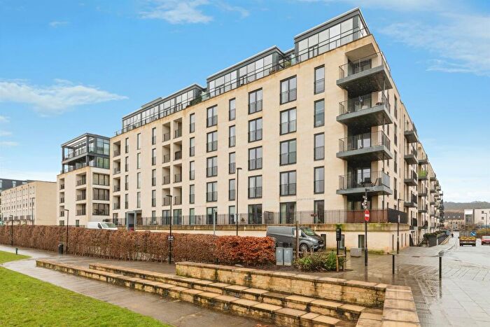 2 Bedroom Apartment For Sale In Midland Road, Bath, BA2
