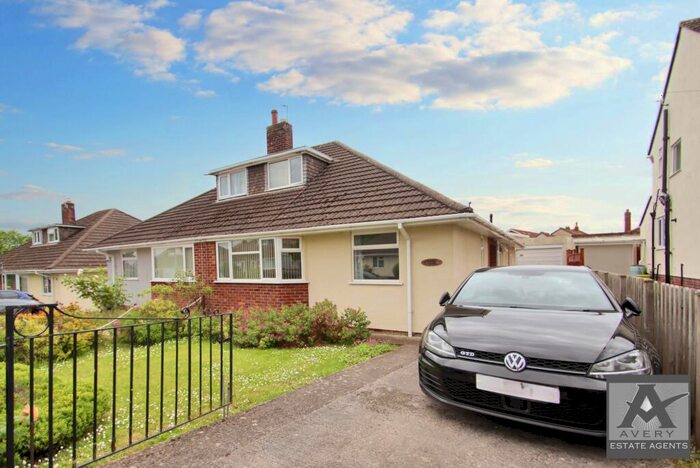 3 Bedroom Bungalow To Rent In Drysdale Close, BS22