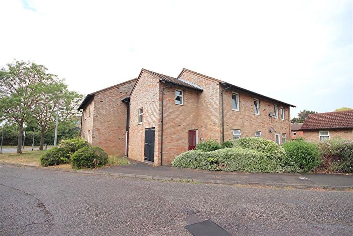 2 Bedroom Flat To Rent In Lauriston Place, Cambridge, CB4
