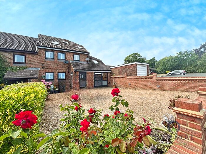 4 Bedroom End Of Terrace House For Sale In St. Martins Close, Detling, Maidstone, Kent, ME14