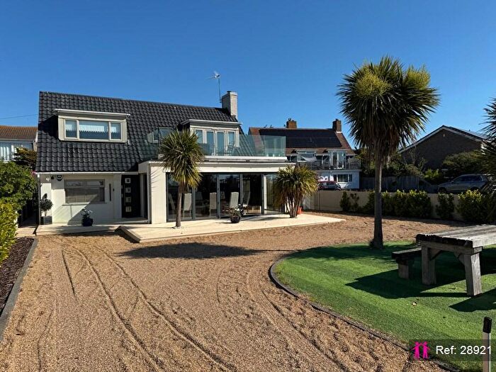 5 Bedroom Detached House For Sale In The Esplanade, Holland On Sea, Essex, CO15
