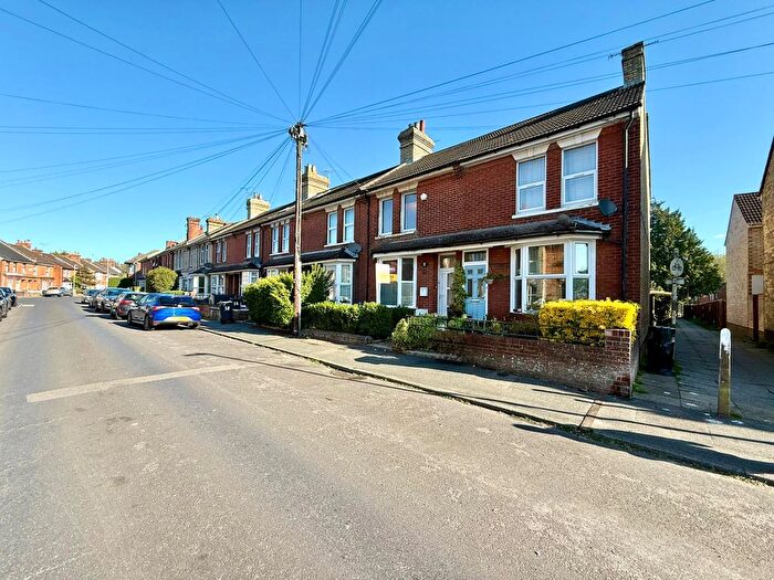 3 Bedroom Terraced House For Sale In Christchurch Road, Ashford, TN23