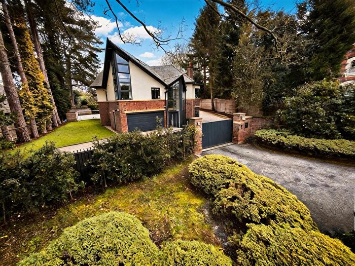 5 Bedroom Detached House For Sale In Wilmslow Park South, Wilmslow, SK9