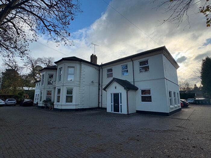 2 Bedroom Flat To Rent In Comberton Road, Kidderminster, DY10