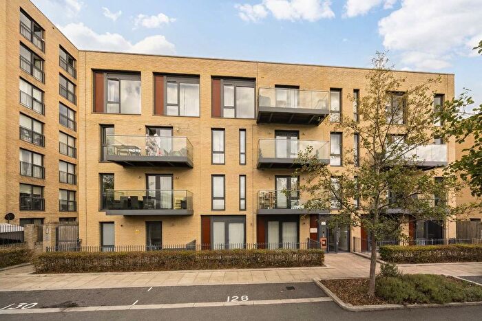 2 Bedroom Flat For Sale In Hayling Way, Edgware, HA8