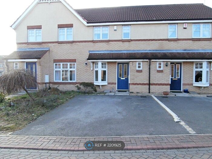 2 Bedroom Terraced House To Rent In Mill Chase Road, Wakefield, WF2