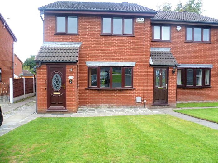 3 Bedroom Property To Rent In Spinney Nook, Harwood, Bolton, BL2