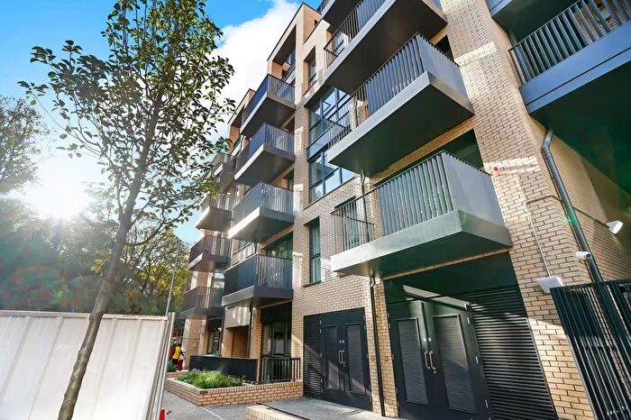 1 Bedroom Flat To Rent In Whitebeam Way, London, SE10