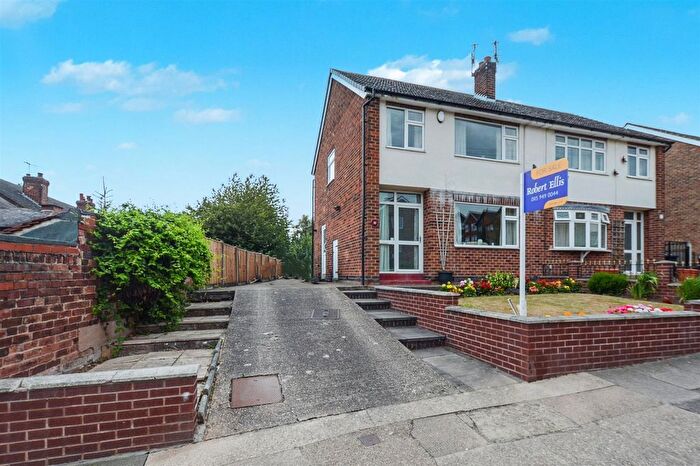 3 Bedroom Semi-Detached House For Sale In Halls Road, Stapleford, Nottingham, NG9