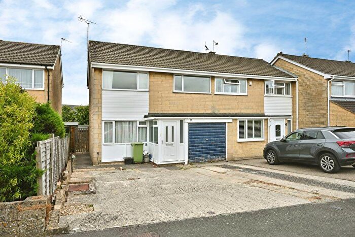 3 Bedroom Semi Detached House For Sale In North Home Road, Cirencester, Gloucestershire, GL7