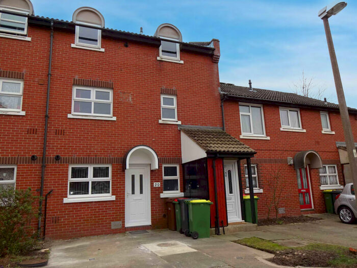 1 Bedroom Apartment To Rent In Colman Court, Off Taylor Street, Broadgate, PR1