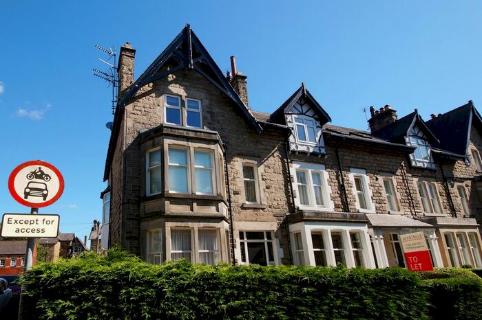 1 Bedroom Flat To Rent In Dragon Parade, Harrogate, HG1