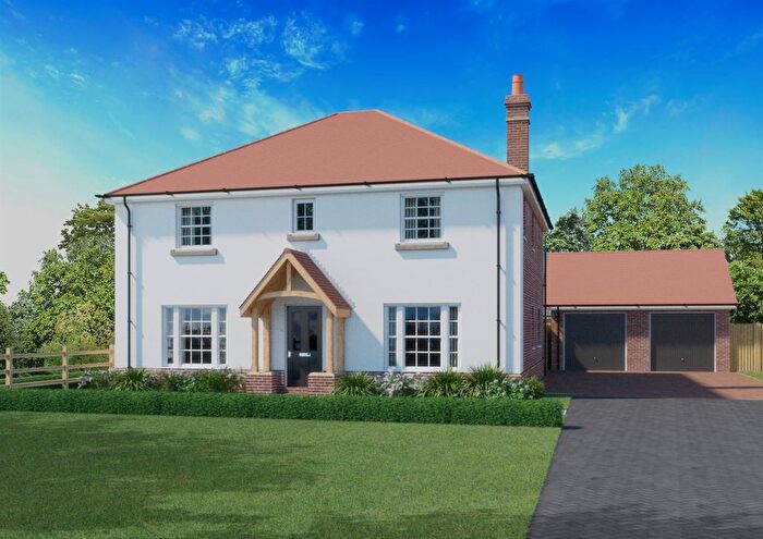 4 Bedroom Detached House For Sale In Kingfisher Way, Coltishall, Norwich, NR12