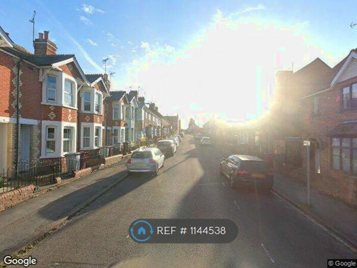 3 Bedroom End Of Terrace House To Rent In Winchester Rd, Reading RG2