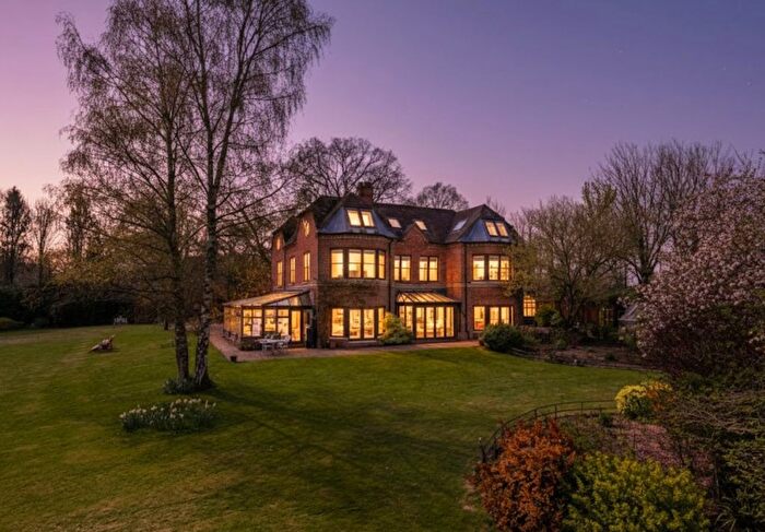 6 Bedroom Detached House For Sale In Longparish, SP11