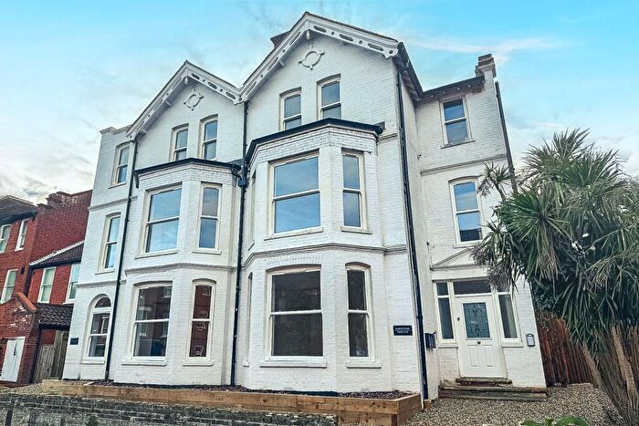 2 Bedroom Apartment To Rent In Cromer, NR27