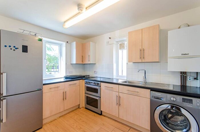 1 Bedroom Flat To Rent In Willesden Lane, Willesden Green, London, NW2
