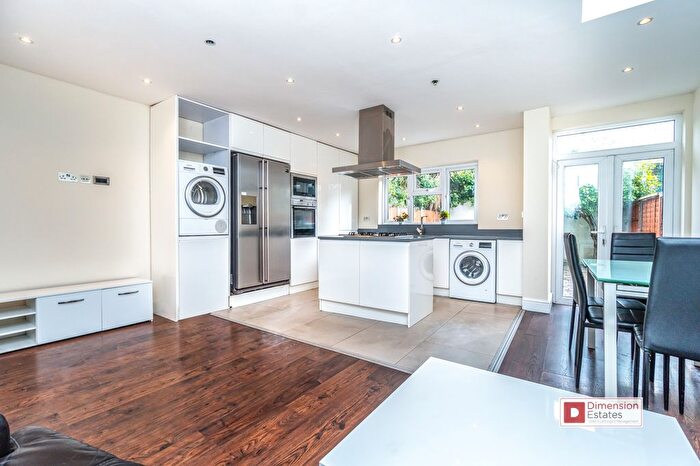 6 Bedroom Terraced House To Rent In Wise Road, London, E15
