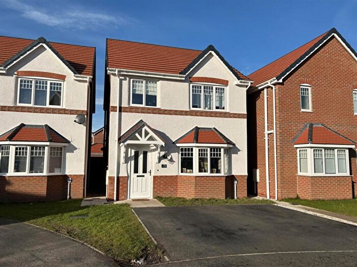 3 Bedroom Detached House For Sale In Maes Glyndwr, Wrexham, LL11