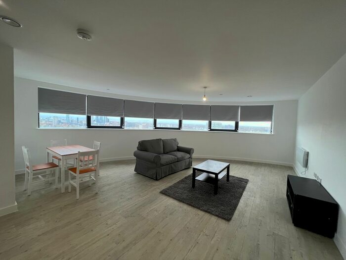 2 Bedroom Flat To Rent In Furness Quay, Salford, M50