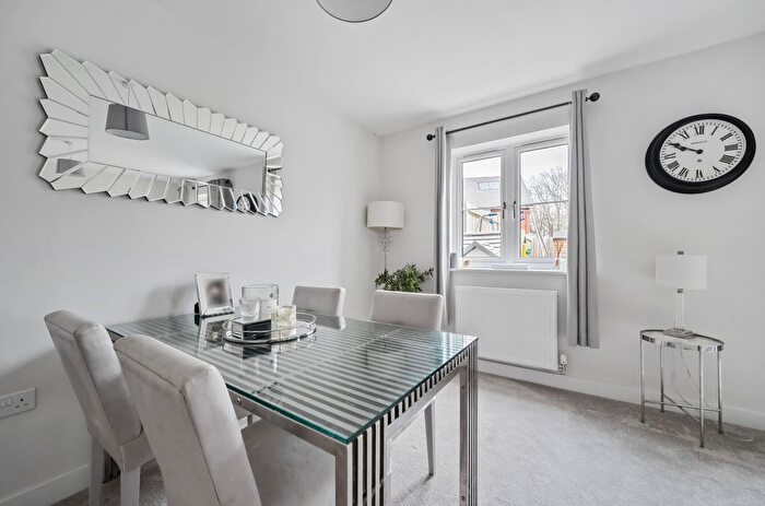 3 Bedroom End Of Terrace House For Sale In Highwood Avenue, Eastleigh, Hampshire, SO50