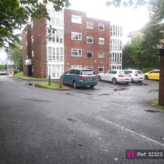 2 Bedroom Flat To Rent In Bury Old Road, Salford, M7