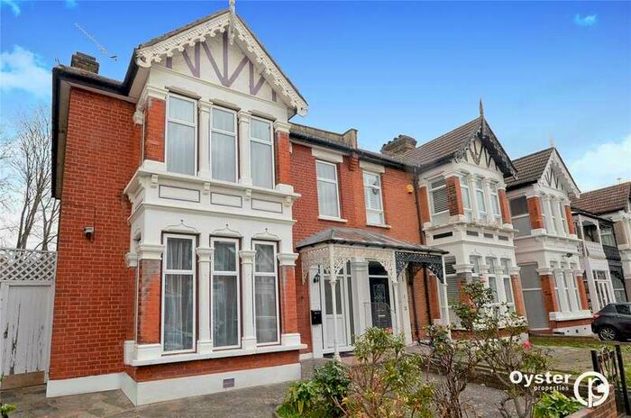 4 Bedroom Semi-Detached House To Rent In Ranelagh Gardens, Ilford, IG1