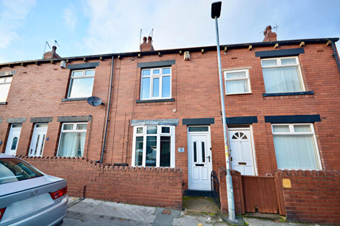 2 Bedroom Terraced House To Rent In Stocks Lane, Barnsley, S75