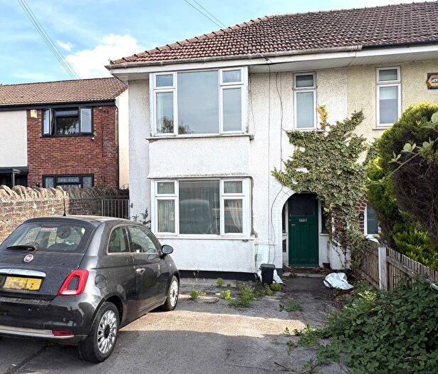 3 Bedroom End Of Terrace House For Sale In Station Road, Yate, Bristol, BS37