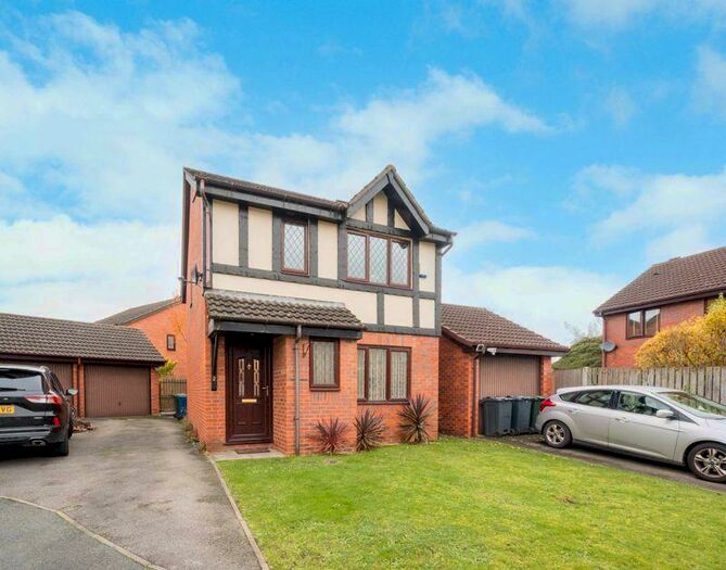 3 Bedroom Detached House To Rent In School House Grove, Burscough, L40