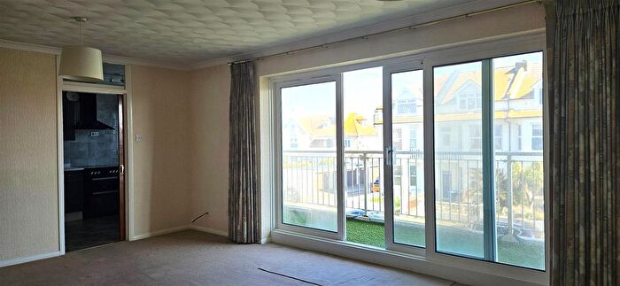 2 Bedroom Flat To Rent In Alfred Road, Birchington, CT7