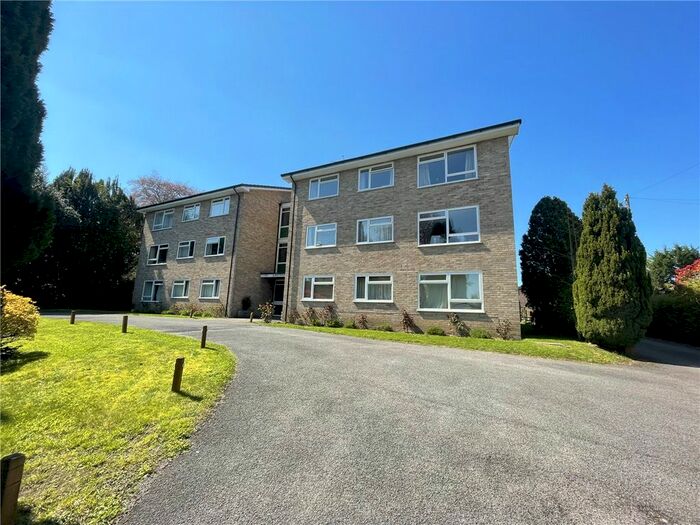 2 Bedroom Flat To Rent In Lantern Court, Christchurch Road, Winchester, Hampshire, SO23