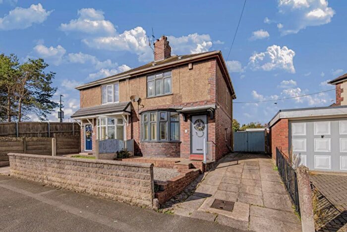 3 Bedroom Semi Detached House To Rent In Shelford Road, Stoke-On-Trent, ST6
